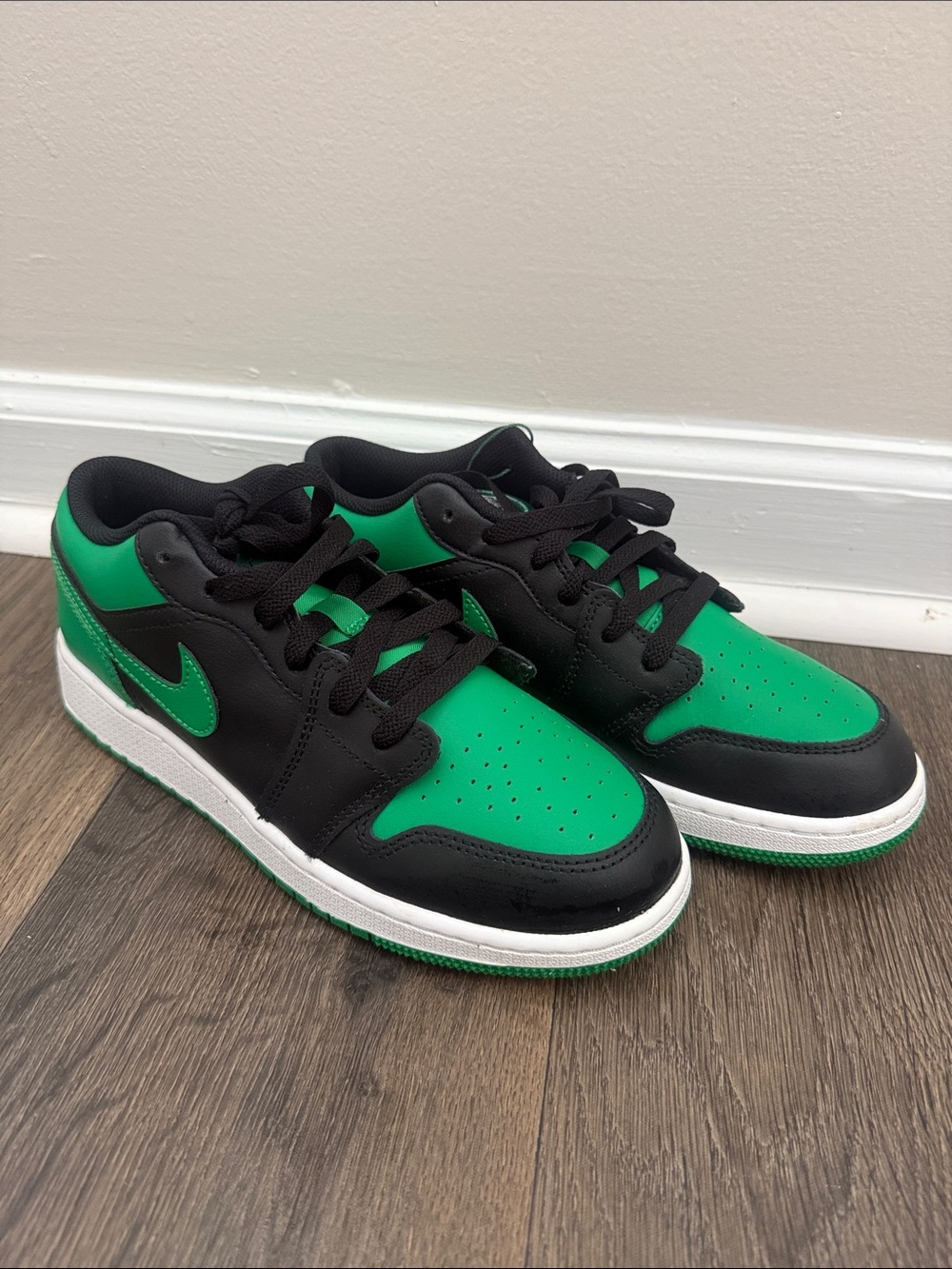 Jordan 1 Low Lucky Green Dunks